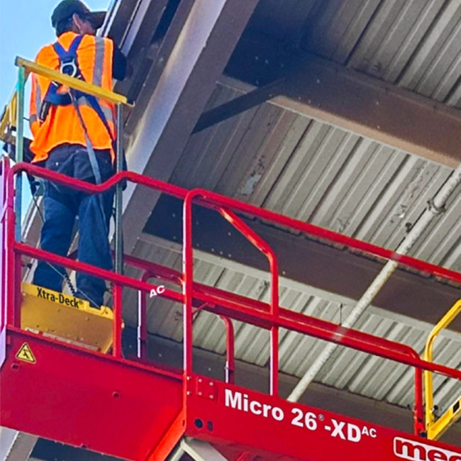 Scissor Lift 26' hover